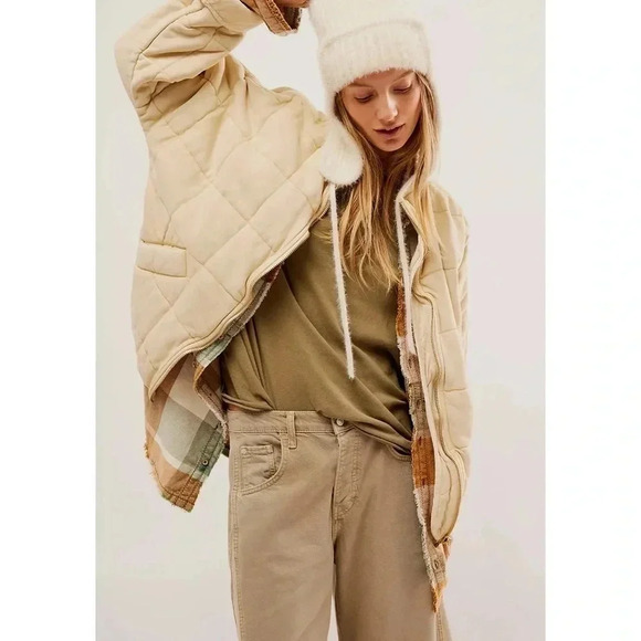 NWT Free People Dolman Jacket Quilted Knit Bomber Oversized Vanilla Cream Large - Picture 11 of 14